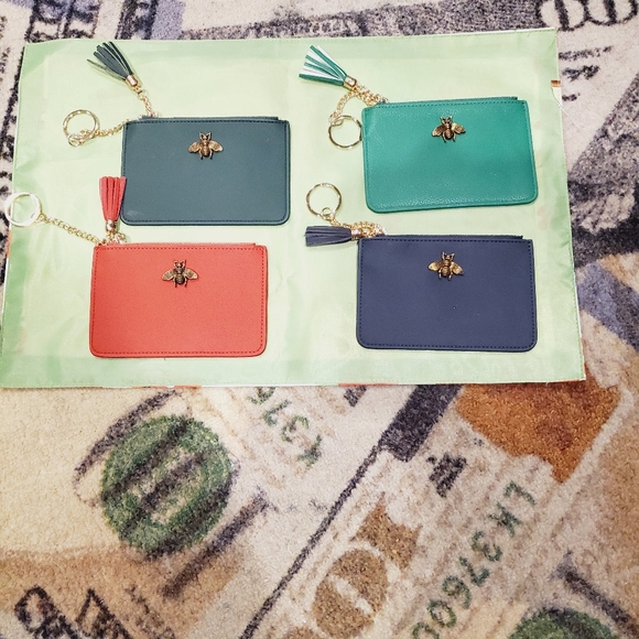 Elegant Bee coin purse - Picture 13 of 16